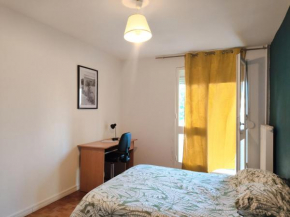 Chambre dans un appartement en colocation